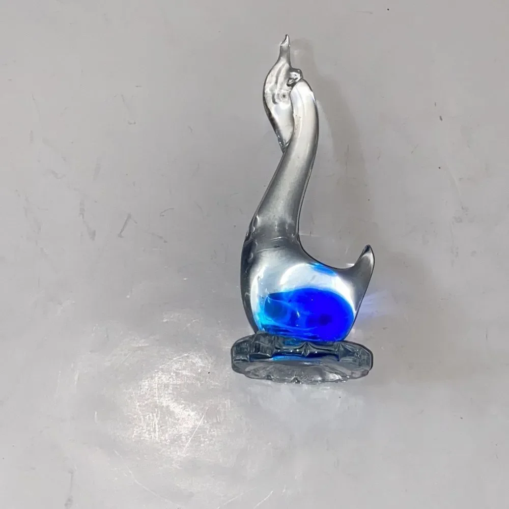 Vintage Art Handmade Swan Glass Paperwear